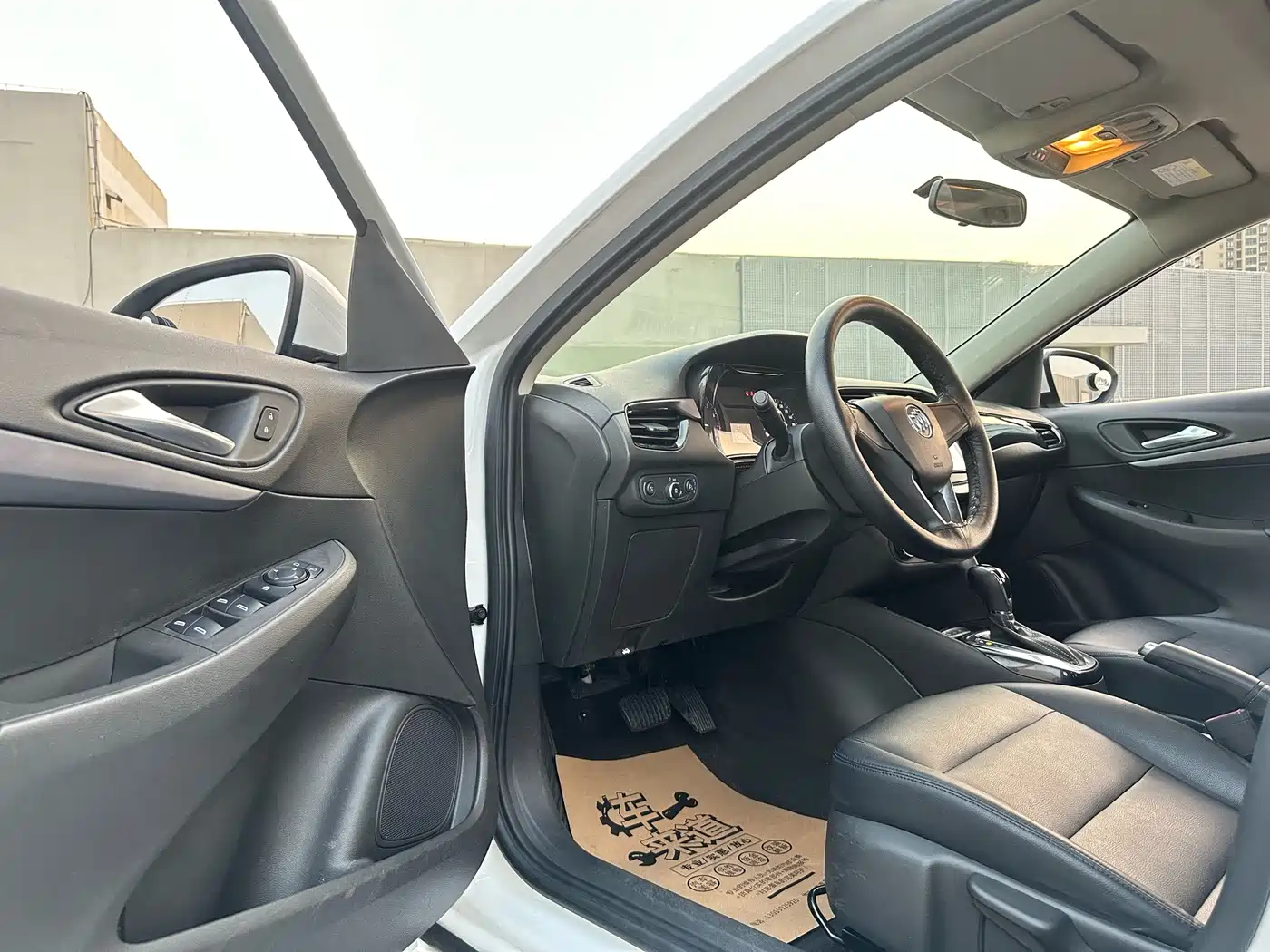Buick Excelle 2018 15N CVT Elite фото 6