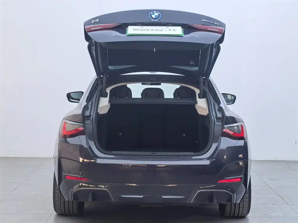 BMW I4