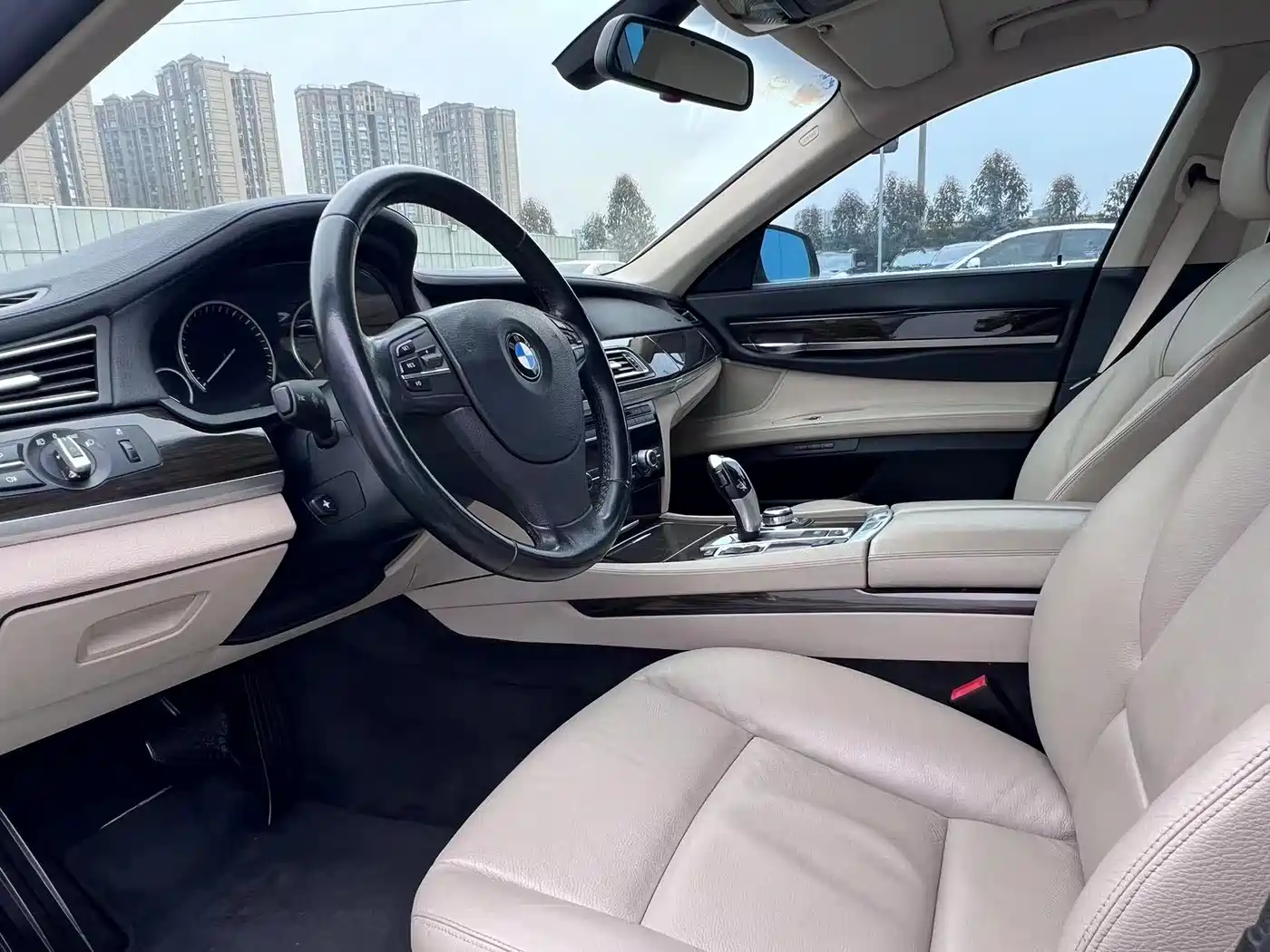 BMW 7 Series 2011 730Li Elegance фото 9