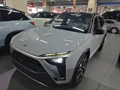 NIO ES8