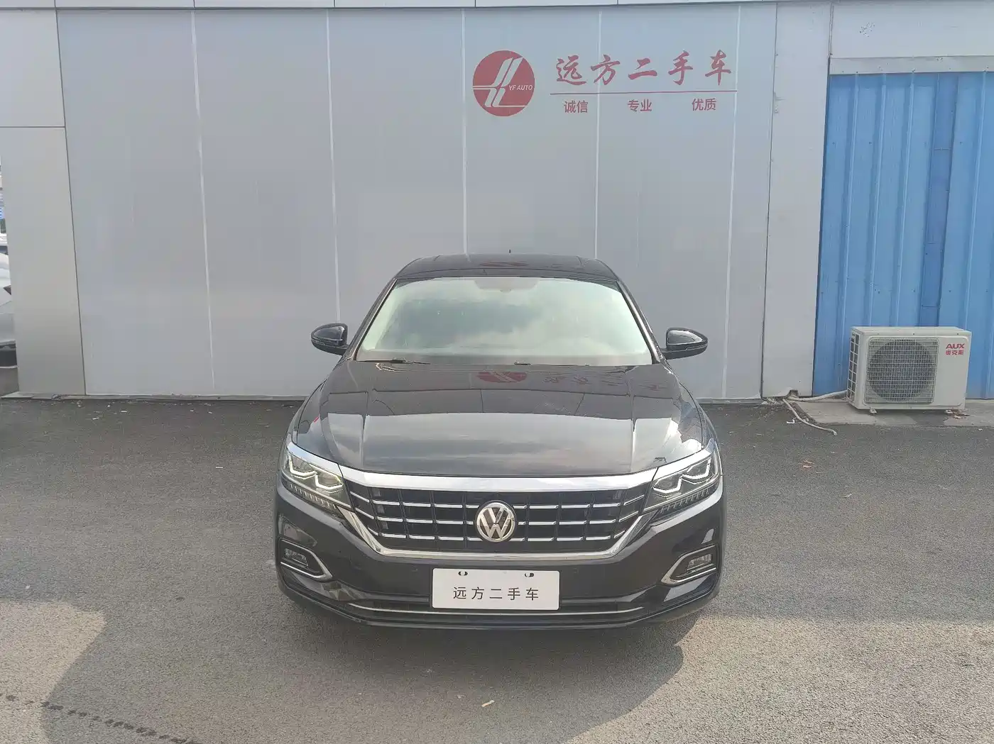 Volkswagen Passat 2019 330TSI Luxury Edition China VI фото 2