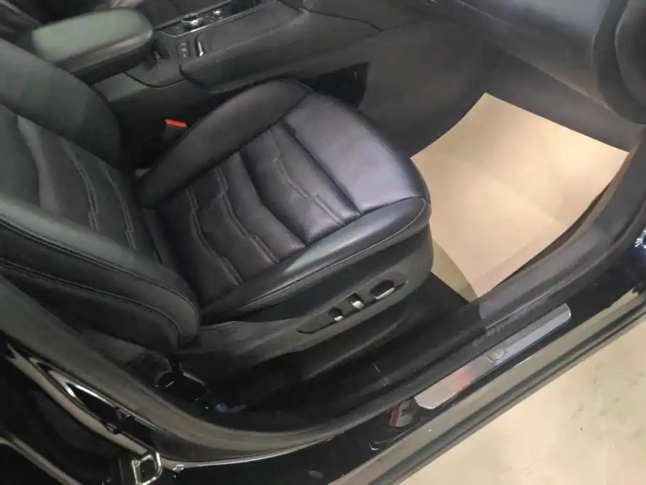 Cadillac XT6 2019 2020 28T 6-Seater AWD Platinum Sport Edition