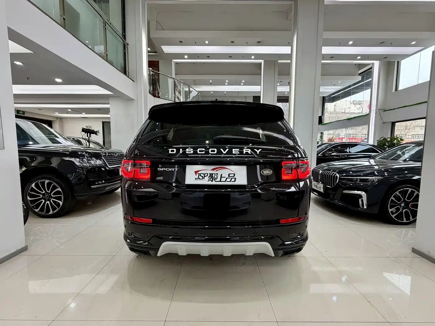 Land Rover Discovery Sport 2024 Luxury Custom Edition фото 11