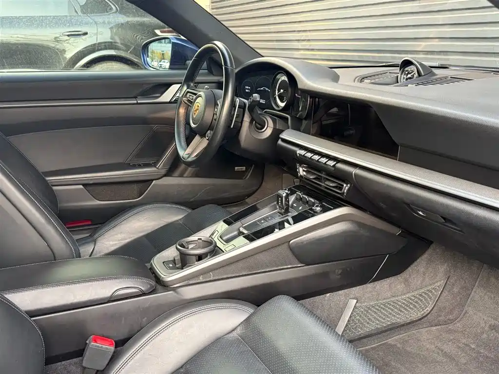 Porsche 911 2020 Carrera 4 3.0T фото 12