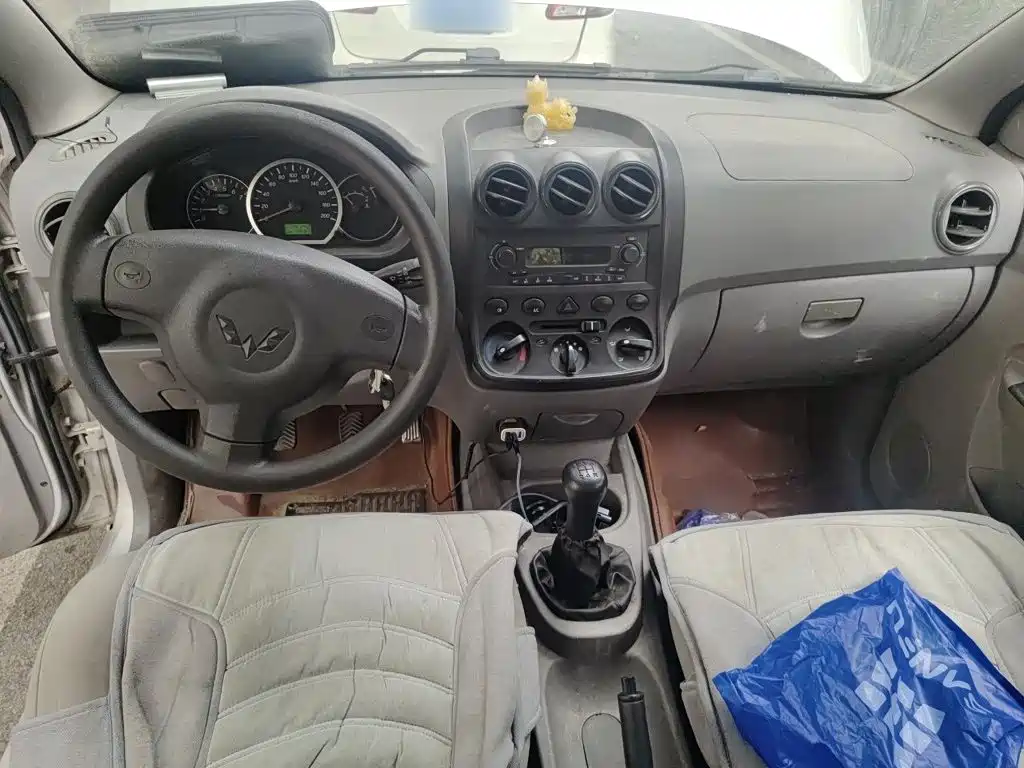 Wuling Motors Wuling Hongguang 2014 2014 Model 1.2L Base Version China IV