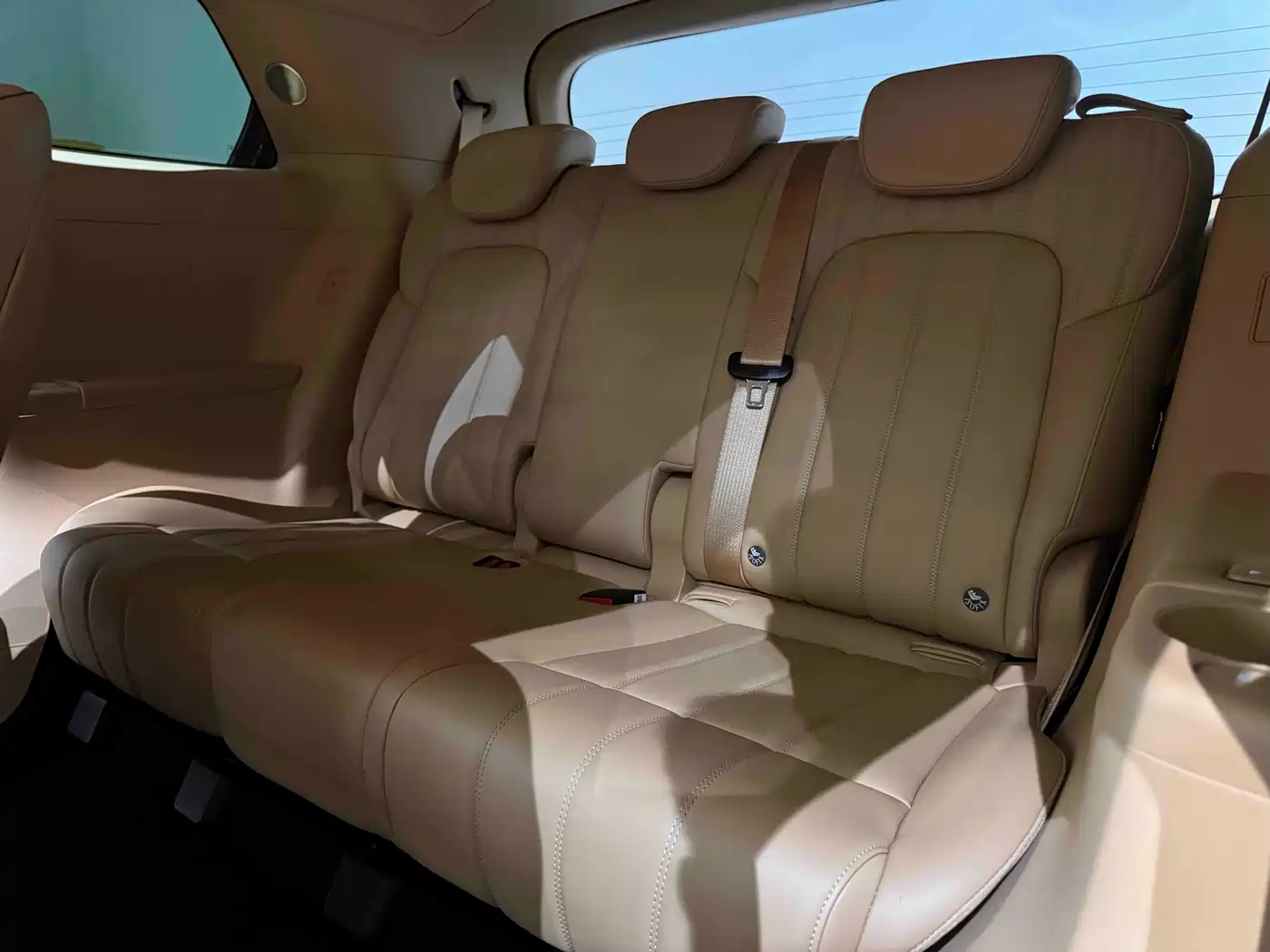 Voyah Auto Voyah Dreamer 2025 PHEV AWD Flagship Kunpeng Edition фото 17