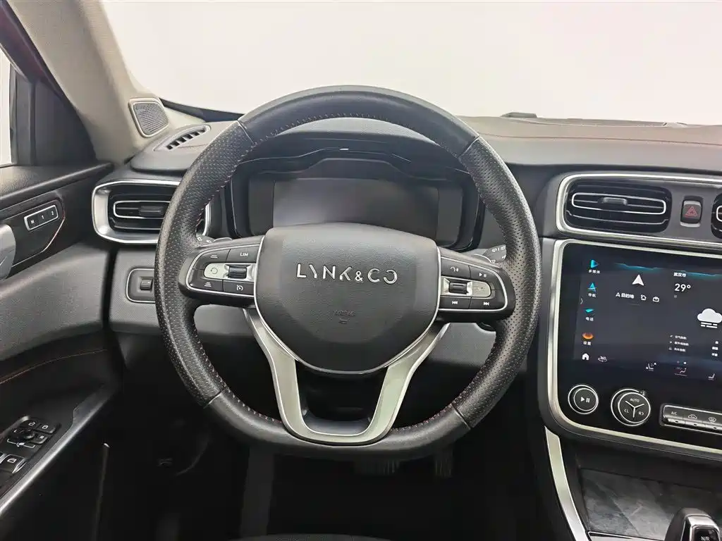 Lynk & Co 01 2019 2.0T AWD Pro Edition China VI фото 11