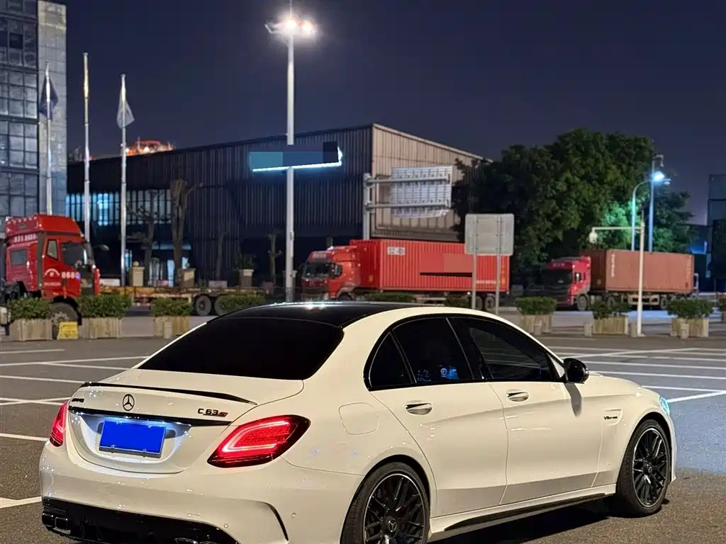 Mercedes-Benz C-Class AMG 2019 AMG C 63 фото 5