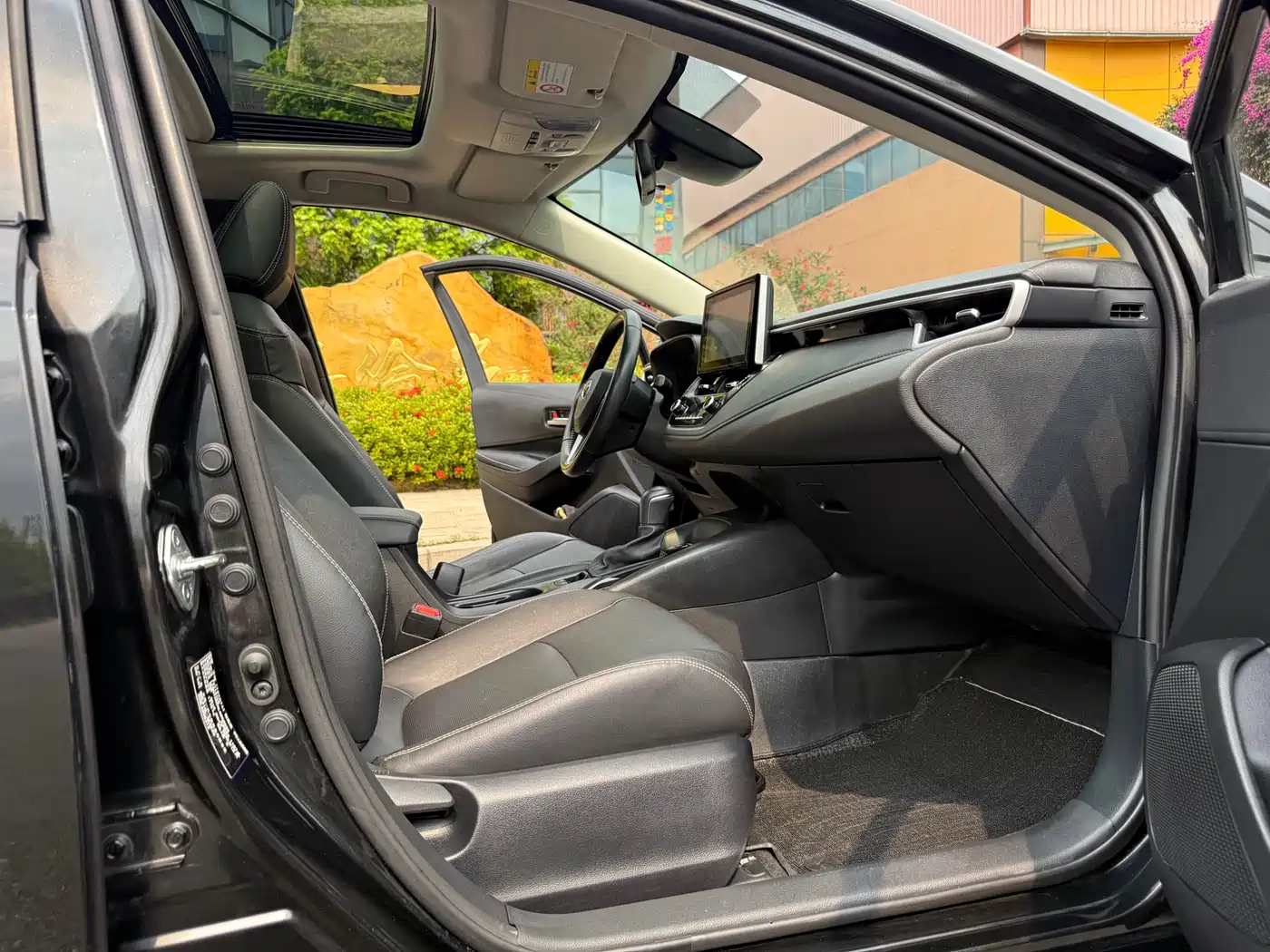 Toyota Corolla 2021 1.2T S-CVT Sport Edition фото 14