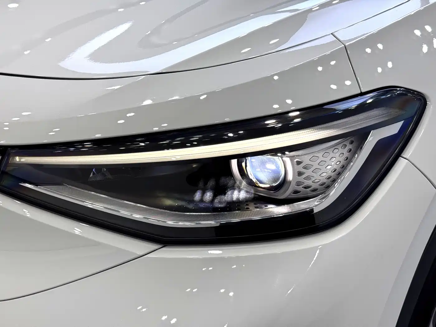 VOLKSWAGEN ID.4 CROZZ