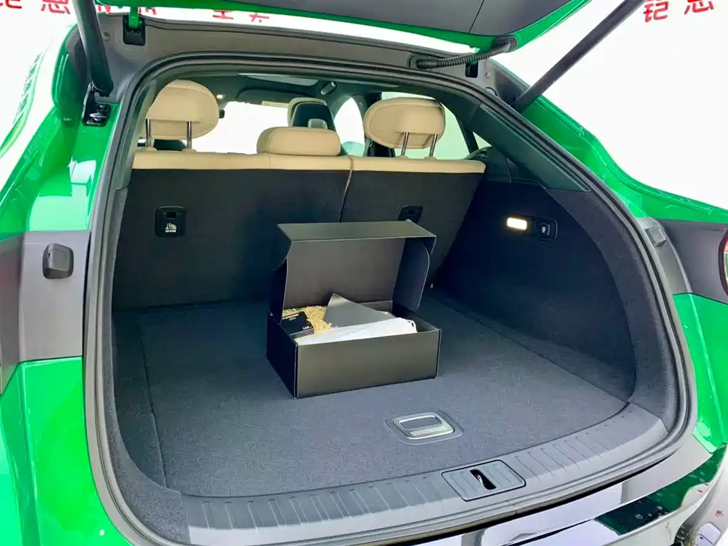 Xiaomi Auto Xiaomi YU7 2025 Extended Range AWD Pro фото 10