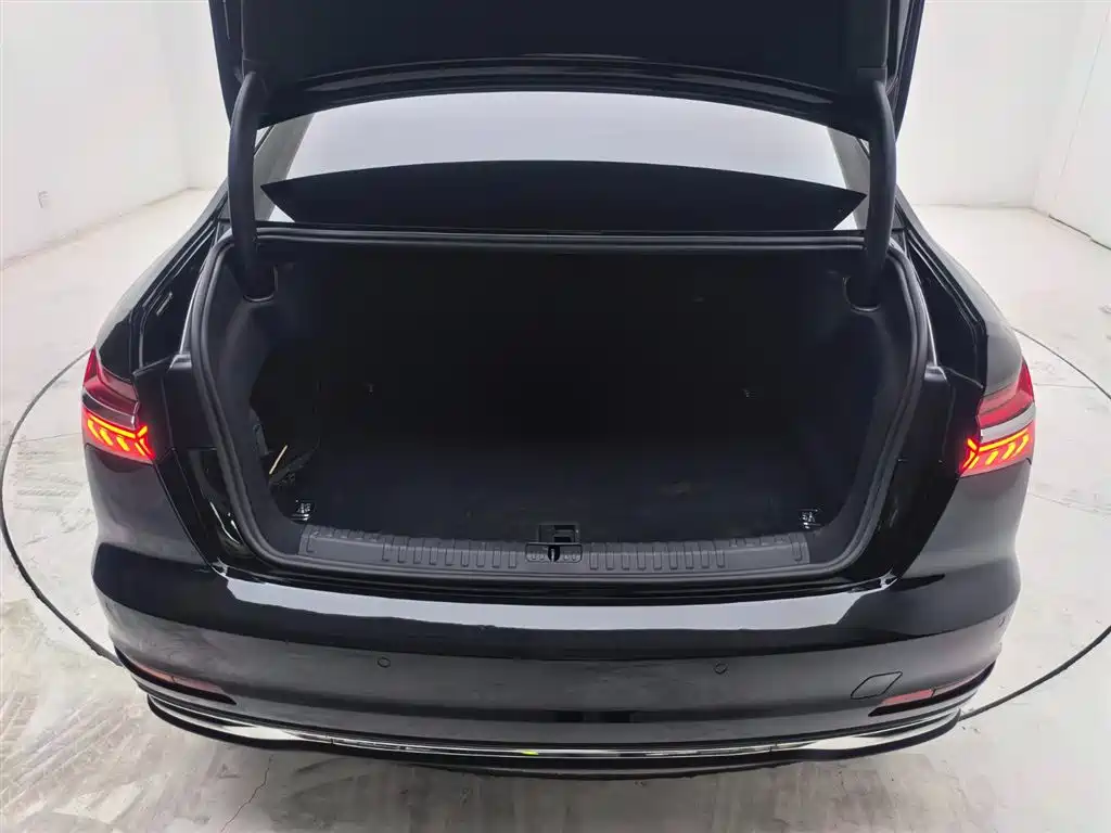 Audi A6L 2023 55 TFSI quattro Exclusive Elegance фото 22