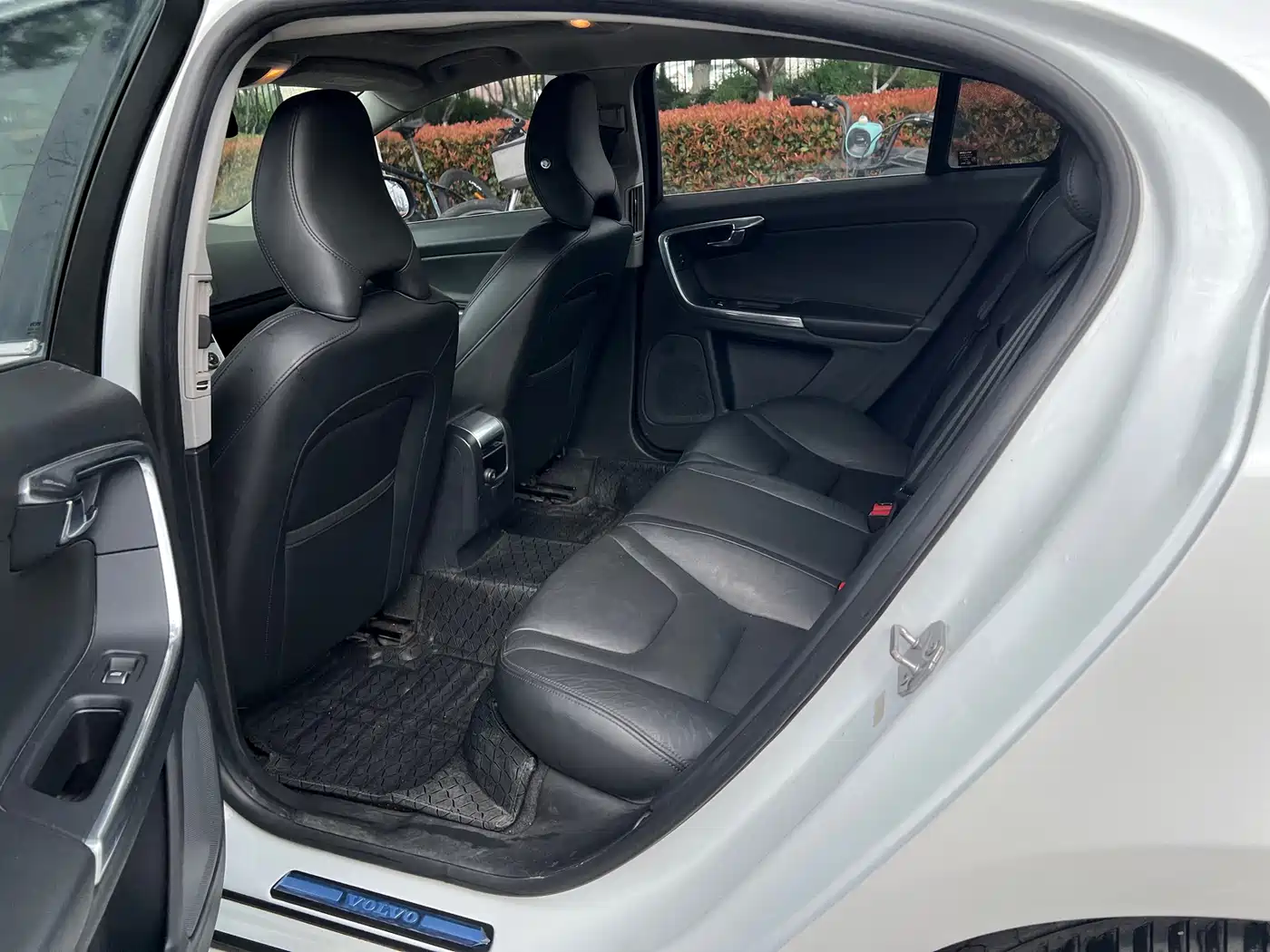 Фото 15 - Volvo S60