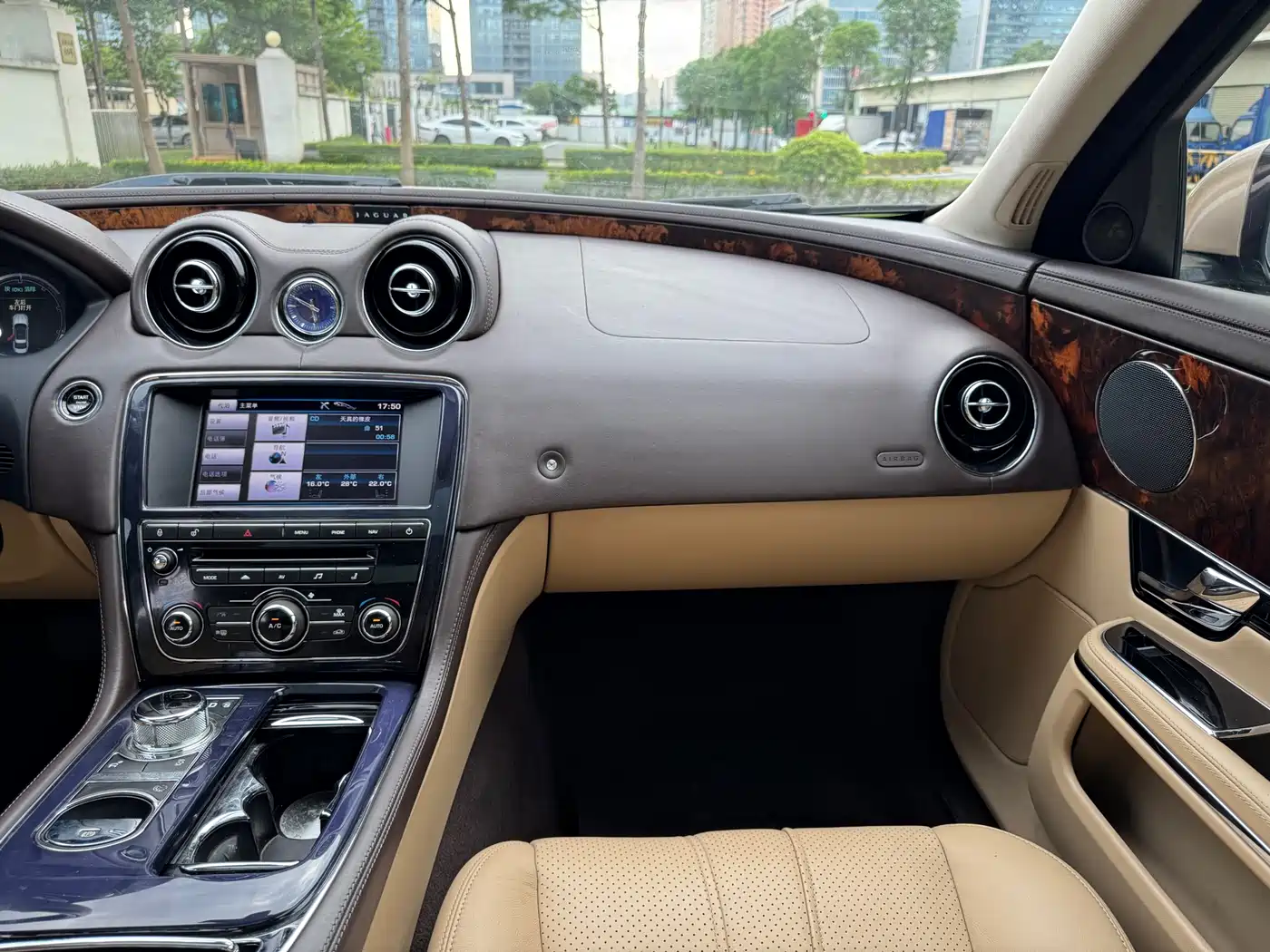 Jaguar XJ 2012 2012 XJL 3.0 Panorama Business