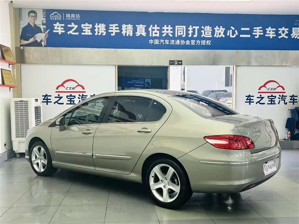 Peugeot 408 2013 2.0L Automatic Comfort Edition фото 7
