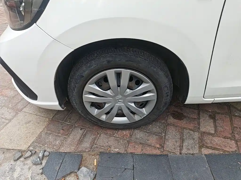Photo 23 - Honda Fit