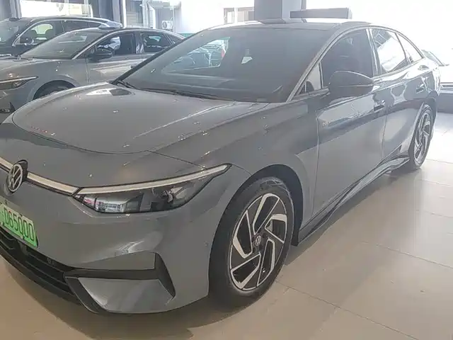 VOLKSWAGEN ID.7 VIZZION