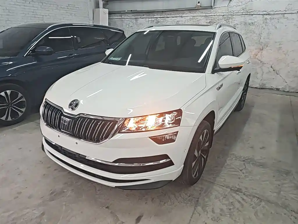 Škoda Karoq 2022 Facelift TSI280 Luxury Edition