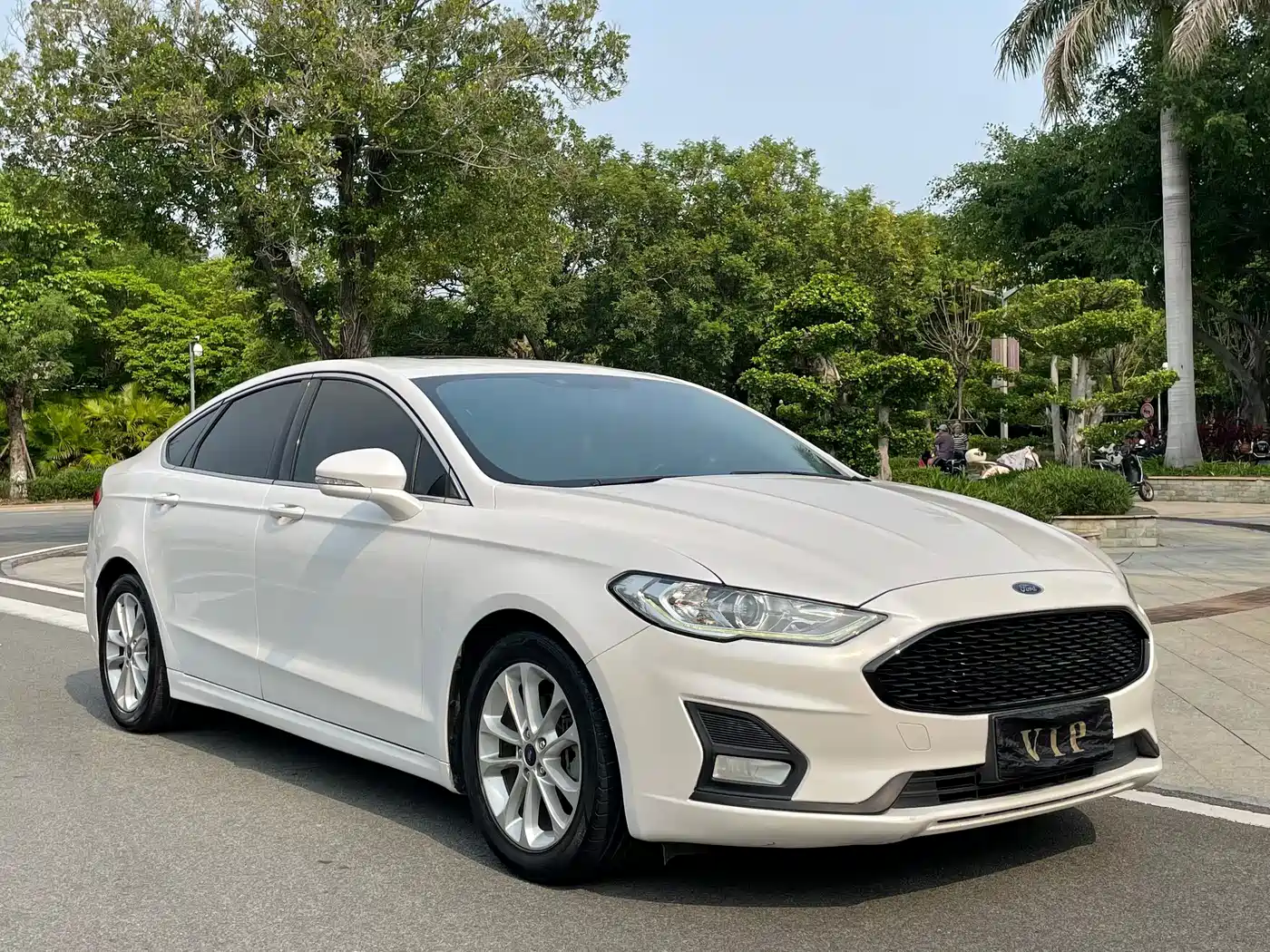FORD MONDEO