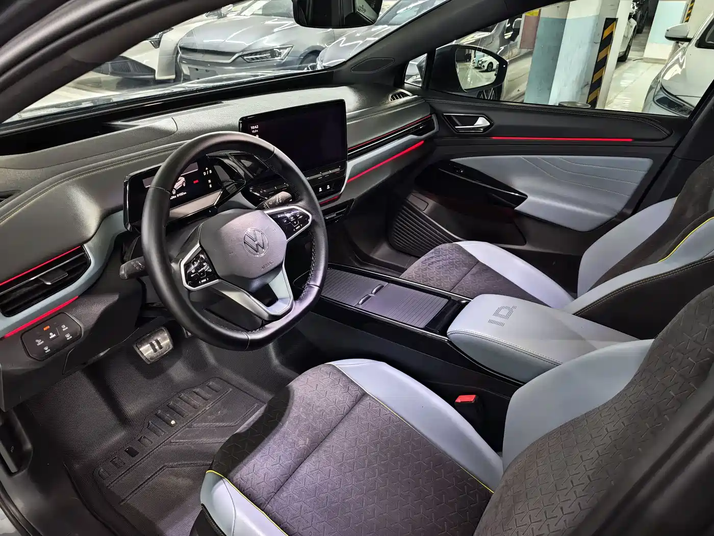 Volkswagen ID.4 X 2022 Pure Long Range Edition фото 17