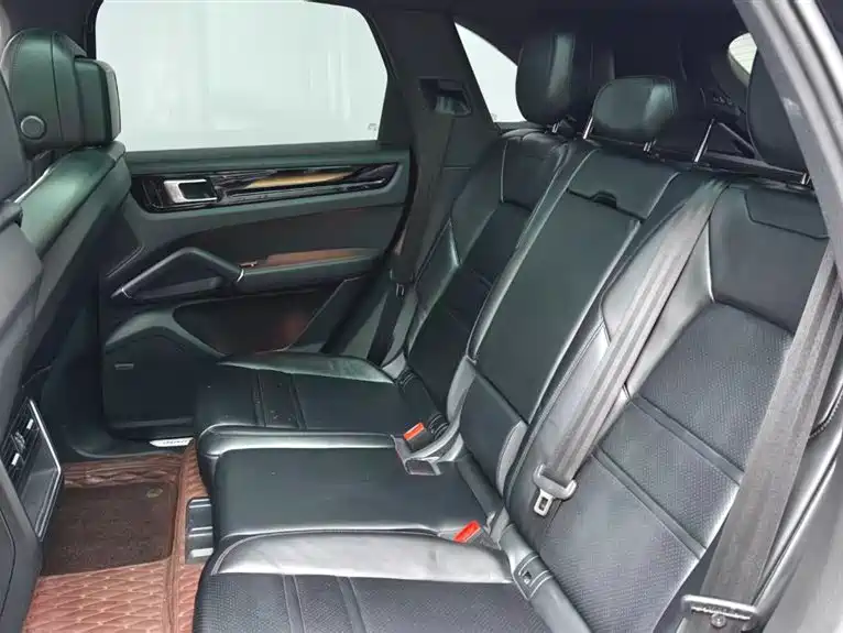 PORSCHE CAYENNE NEW ENERGY