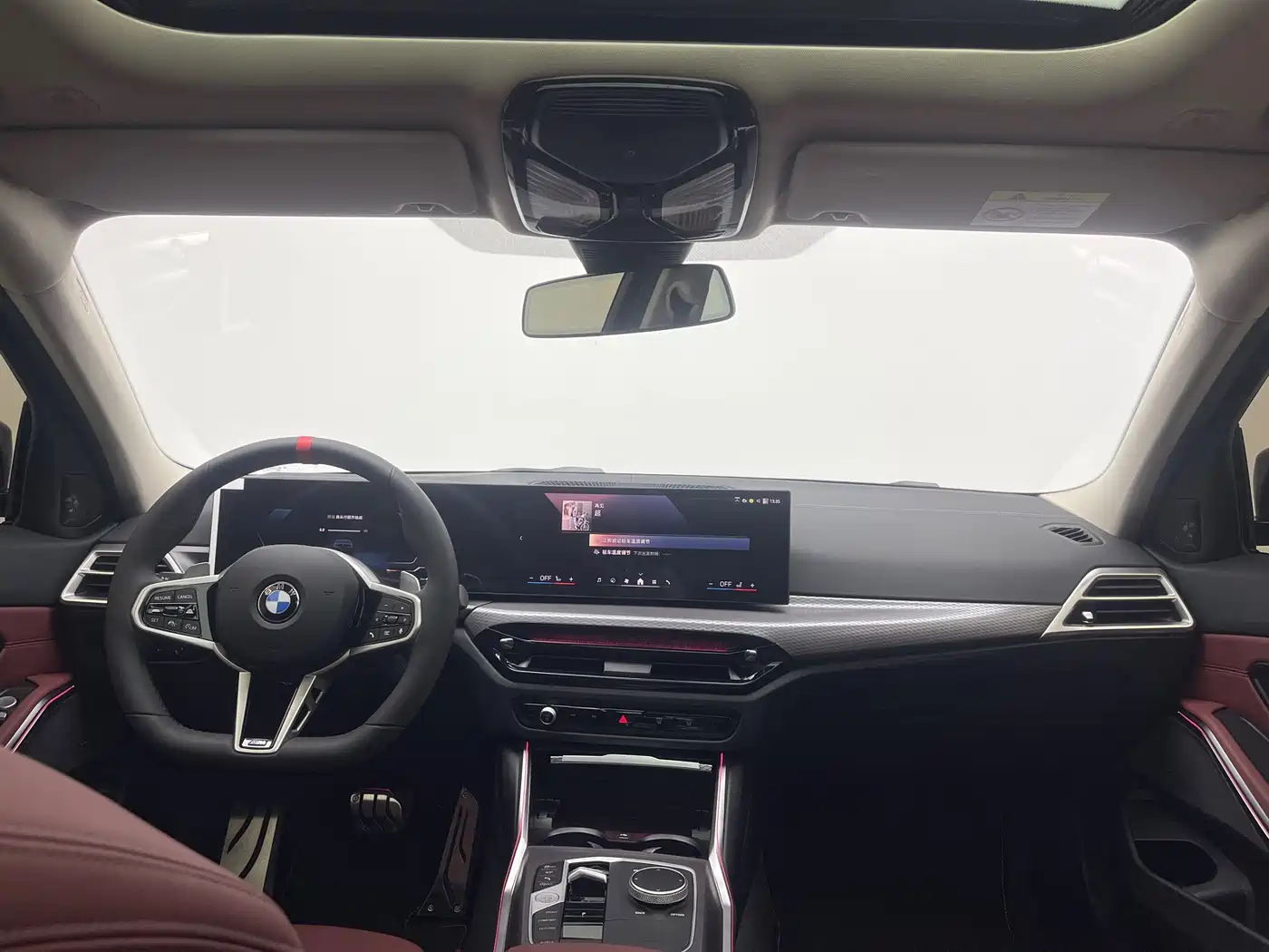 BMW 3 Series 2026 330Li M Sport Shadowline Package фото 16