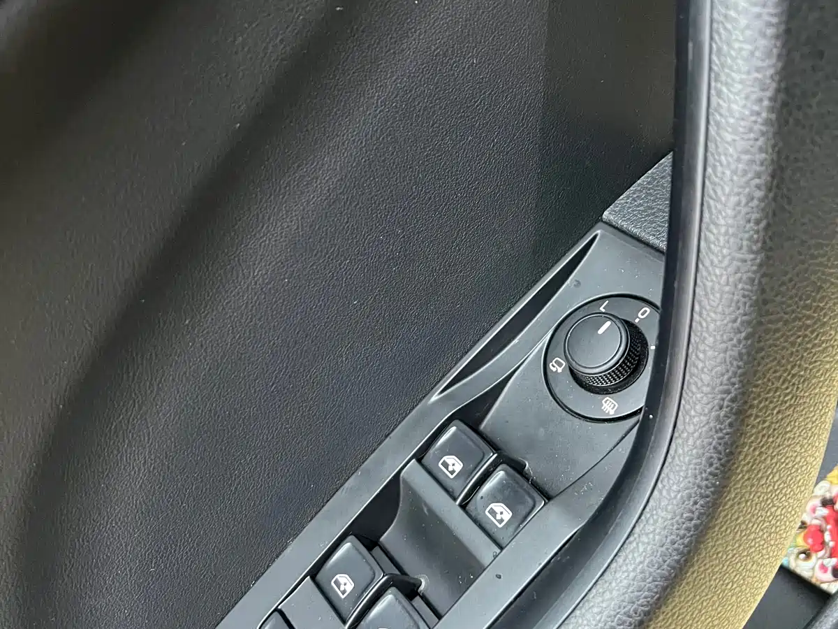 Škoda Superb 2025 Model TSI280 DSG Premium Edition фото 12