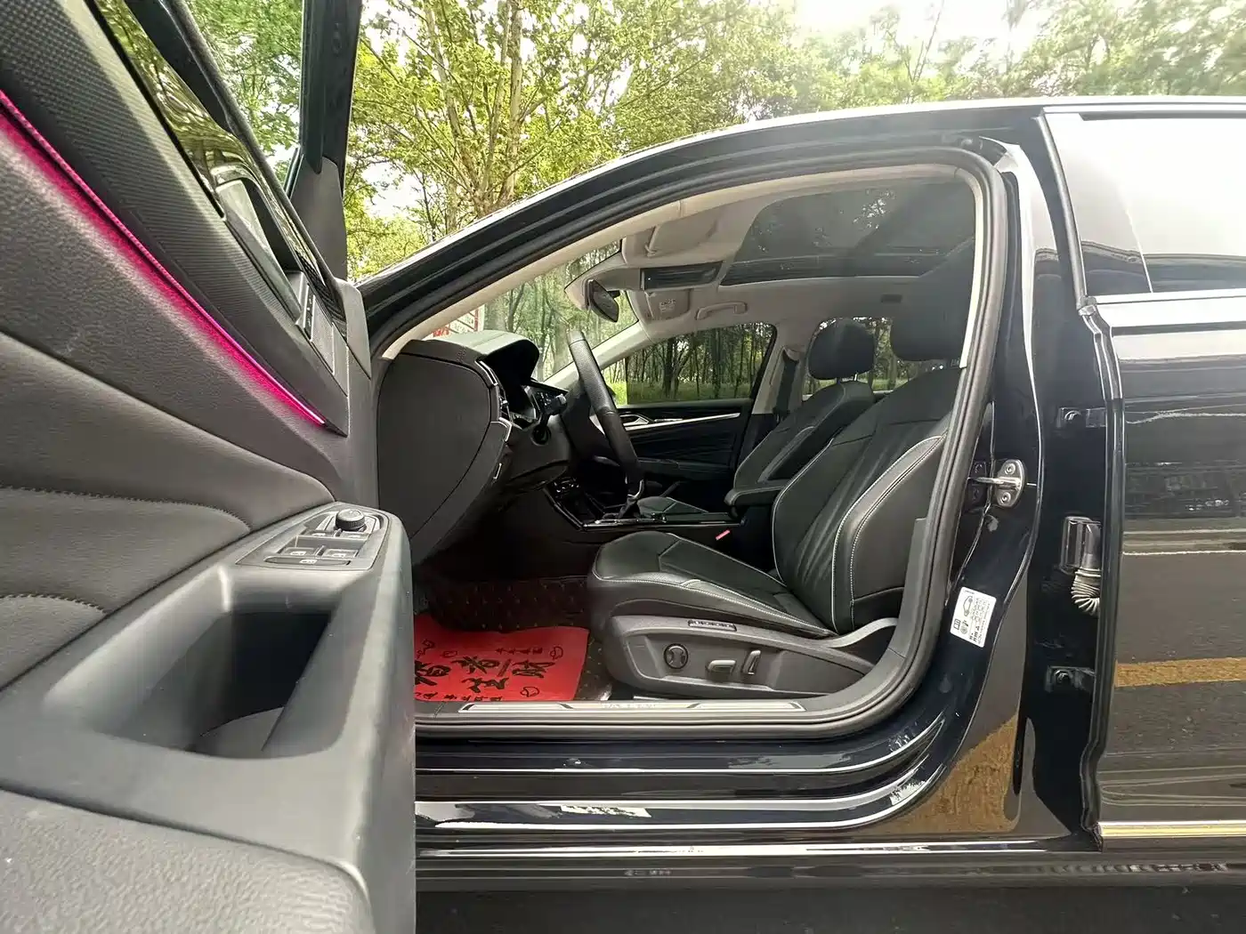 Volkswagen Passat 2024 380TSI Starlight Luxury Edition фото 4