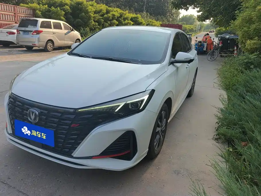 Changan Eado 2022 PLUS Blue Whale NE 1.4T GDI DCT Premium Edition
