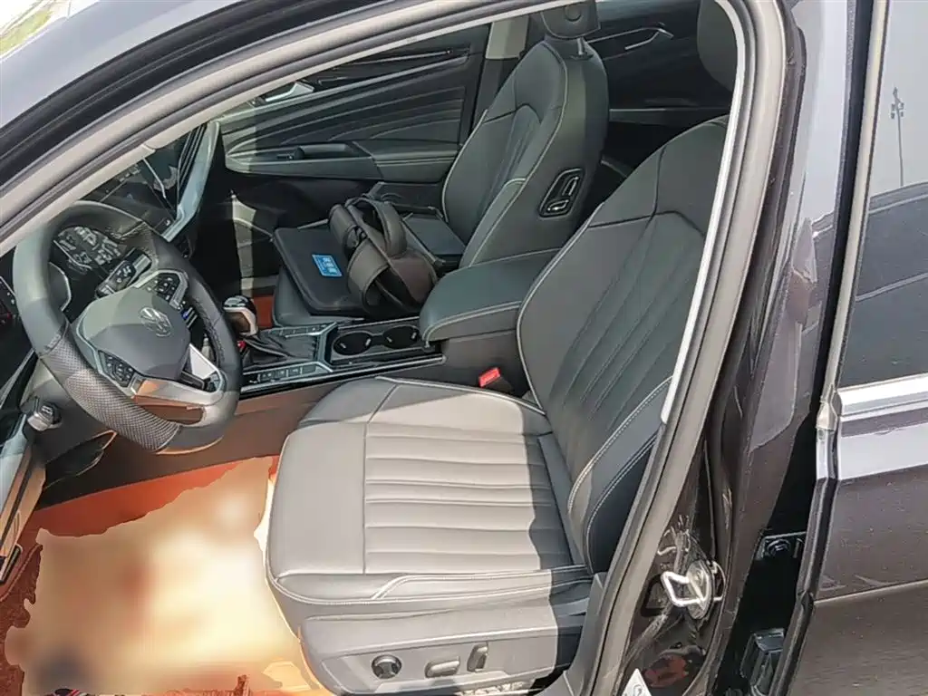Volkswagen Passat 2022 330TSI Starlight Elite Edition фото 15