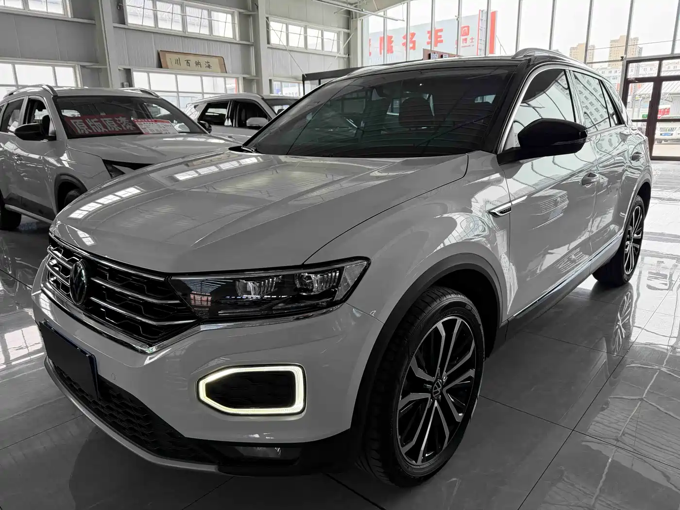Volkswagen T-ROC 2022 280TSI DSG 2WD Comfort PLUS