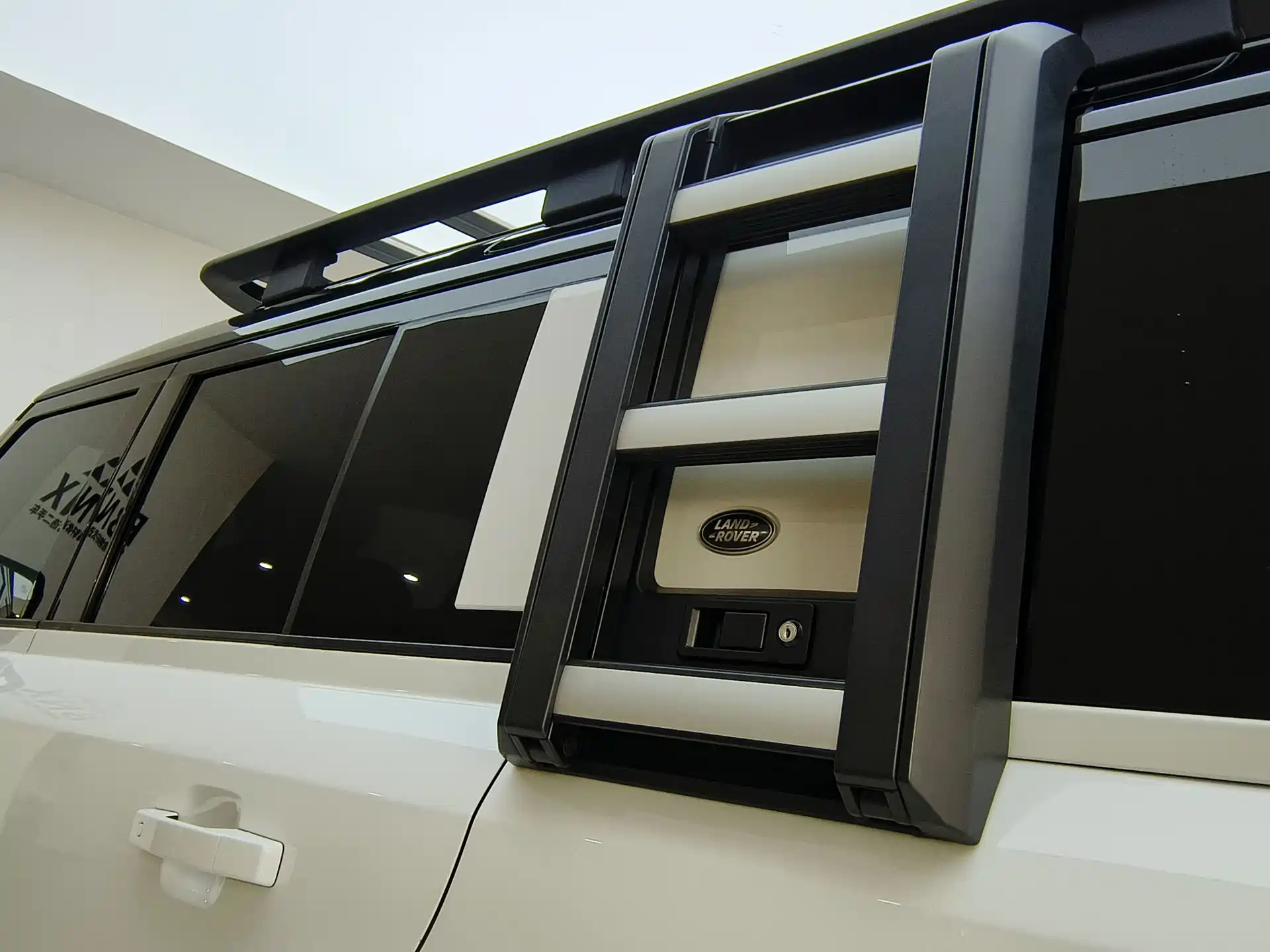 صورة 36 - Land Rover Defender