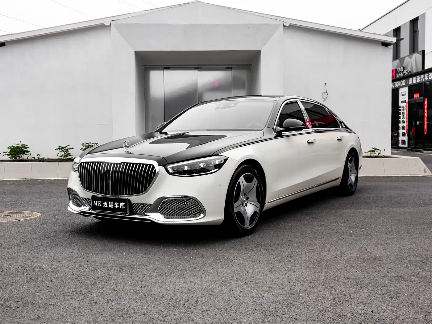 MERCEDES-BENZ MAYBACH S-CLASS