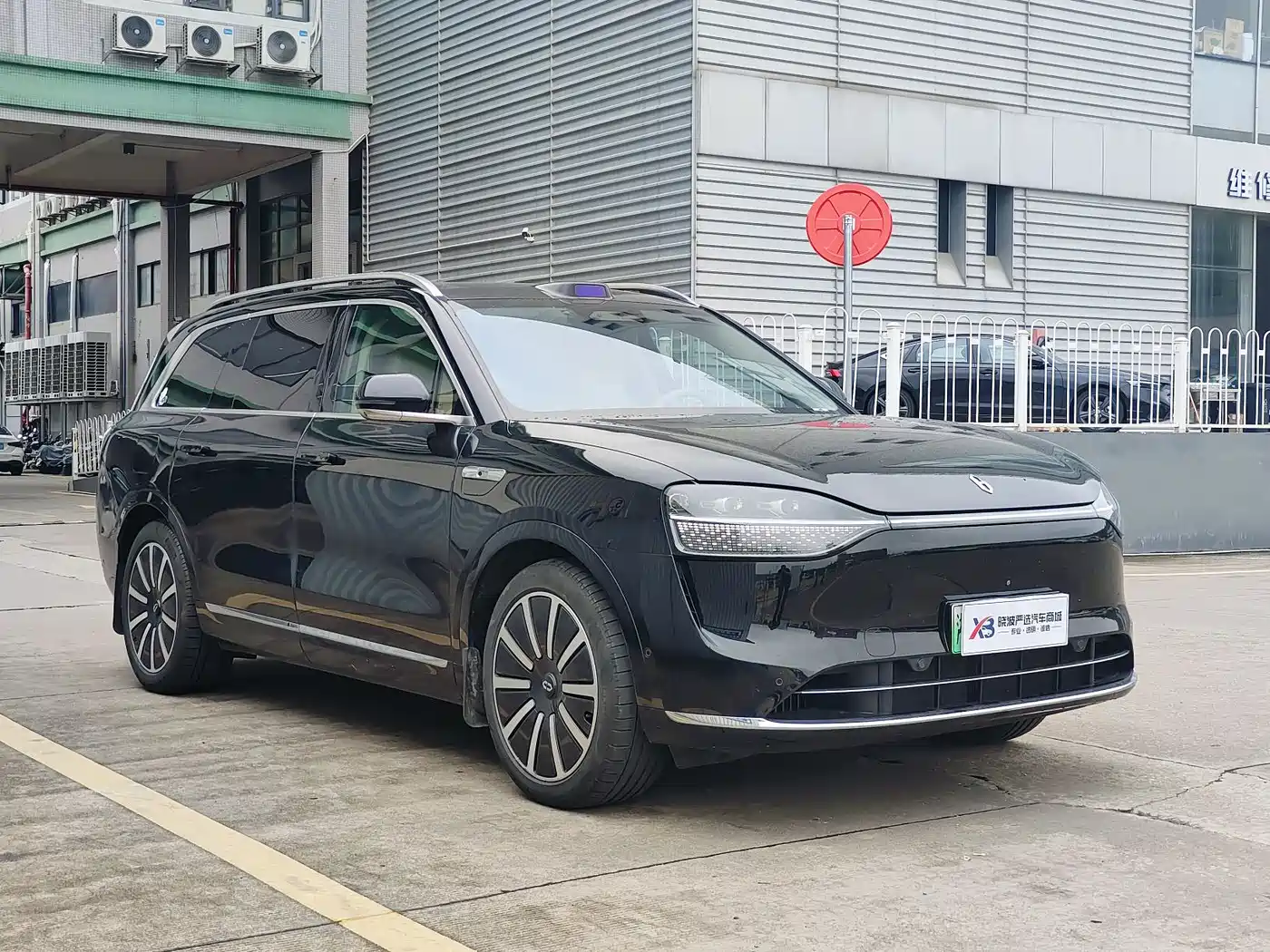 AITO Wenjie AITO M9 2024 Extended Range Ultra 42kWh 6-Seater фото 3