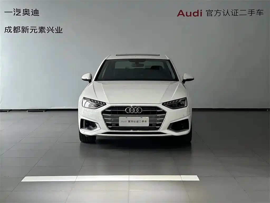 Audi A4L 2022 40 TFSI Fashion Elegance фото 2
