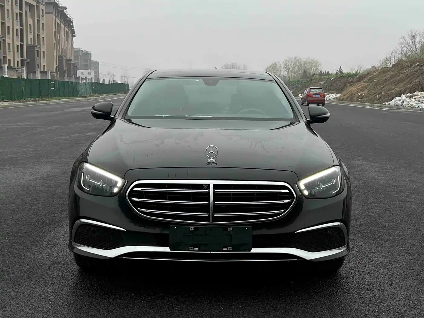 Mercedes-Benz E-Class New Energy 2022 E 350 e L Plug-in Hybrid Sedan фото 2