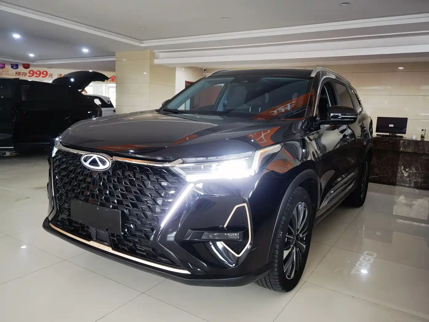 Photo 1 - Chery Tiggo 8 PRO