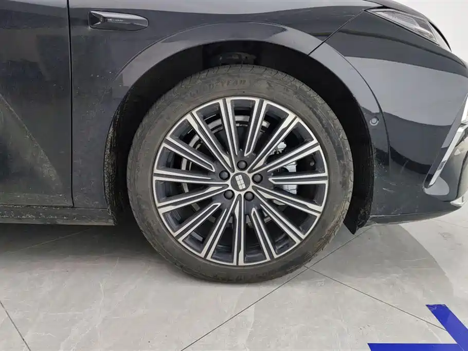 Geely Galaxy Galaxy Xingyao 8 2025 130km EM-P Starship Edition фото 6
