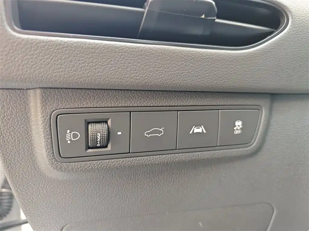 Hyundai Sonata 2022 380TGDi Automatic 20th Anniversary Edition фото 4