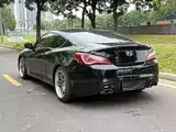 Photo 4 - Hyundai Genesis Coupe