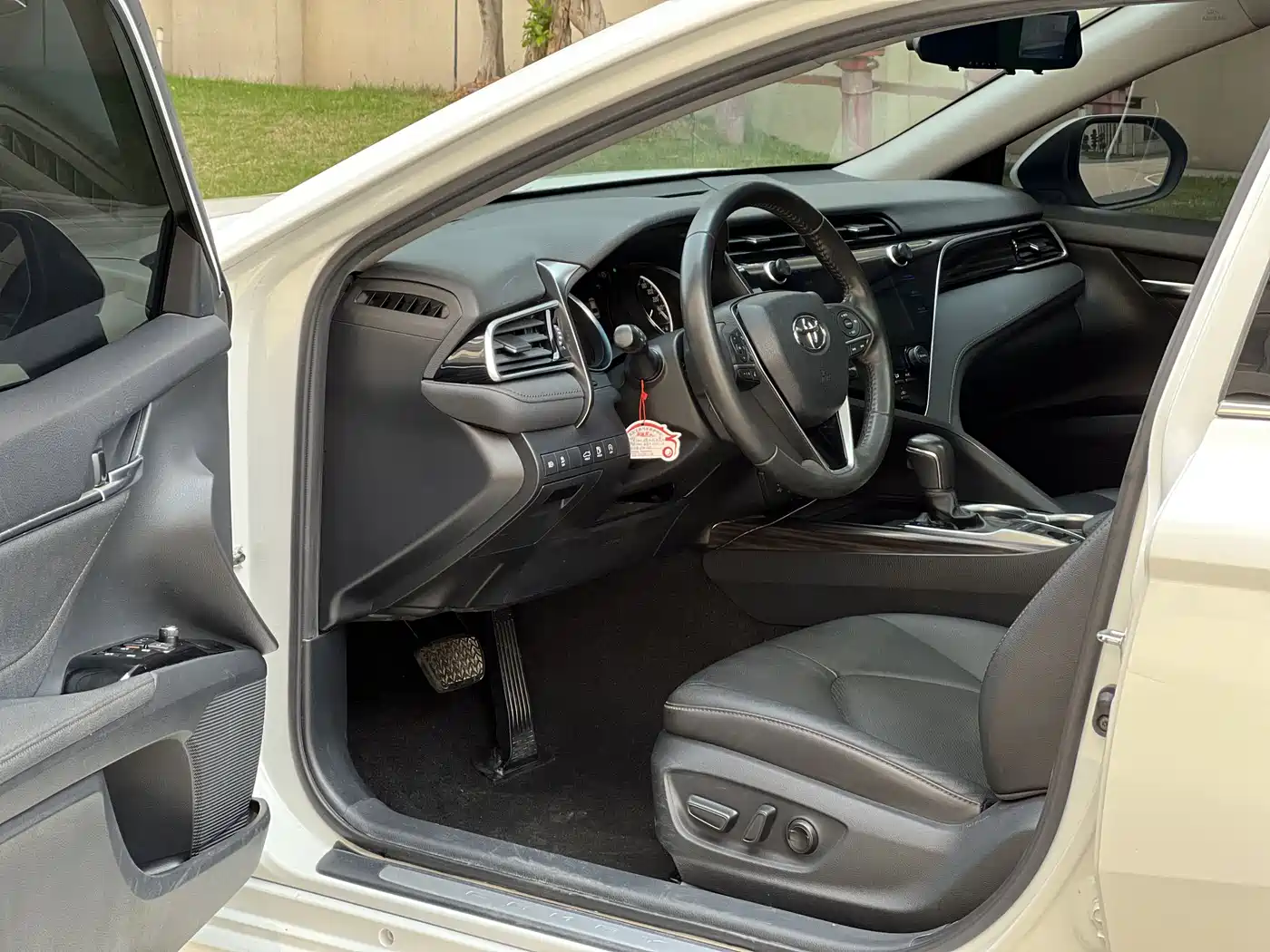 Toyota Camry 2019 2.5G Luxury Edition China VI фото 5