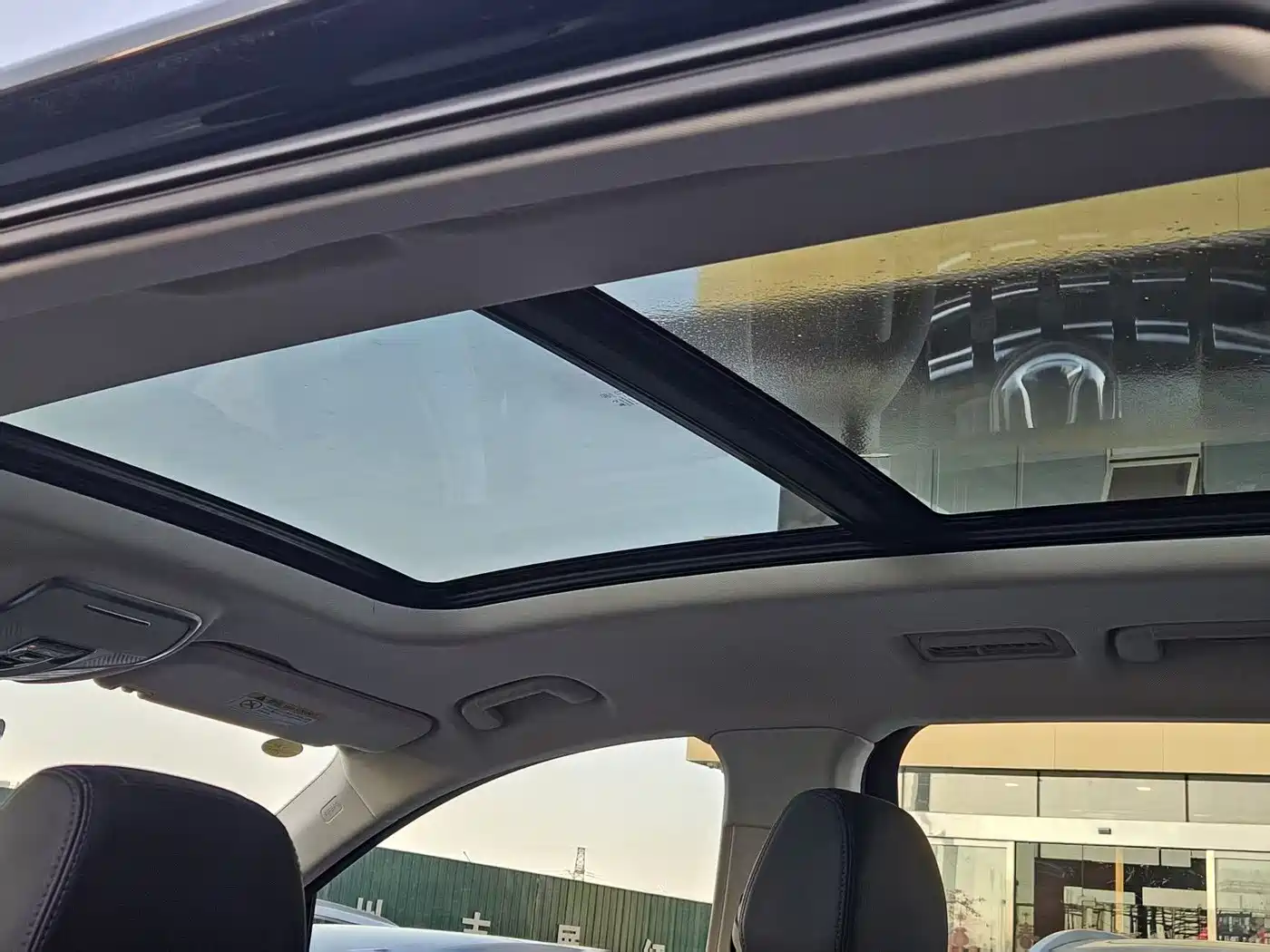 Hongqi HS7 PHEV 2024 2.0T PHEV 4WD Flagship Edition 6-seater фото 15