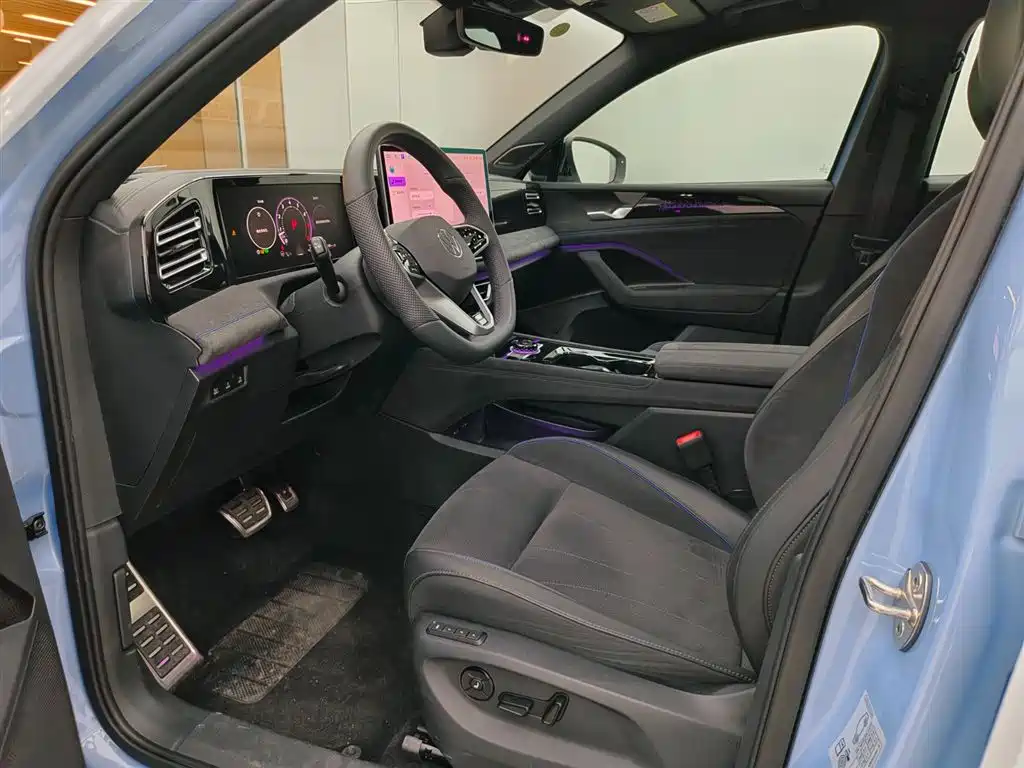 Volkswagen Tiguan L 2024 PRO 380TSI 4WD R-Line Premium Edition фото 6
