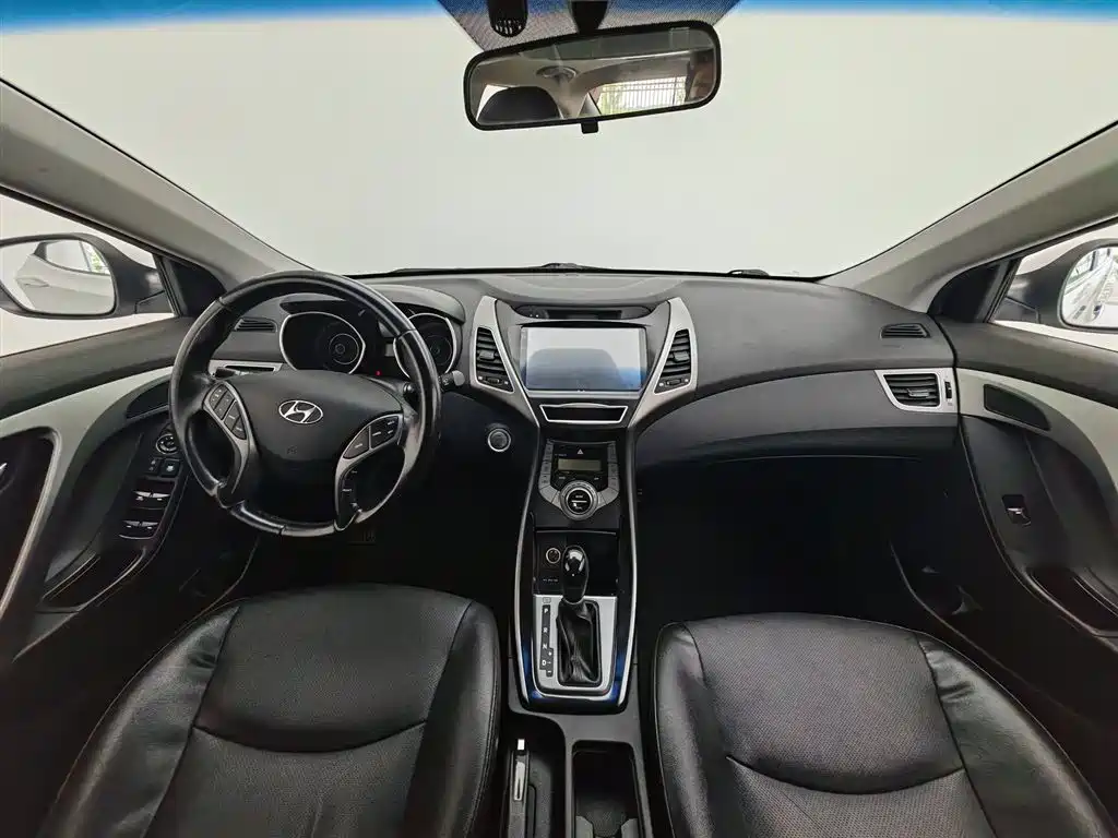 Hyundai Langdong 2015 1.6L Auto Exclusive фото 5