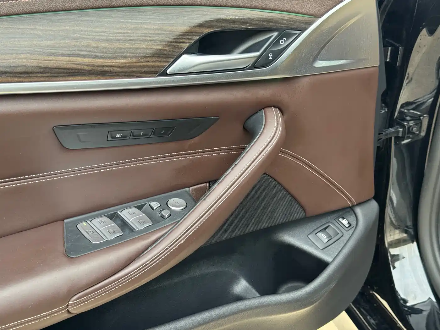 BMW 5 Series New Energy 2020 530Le Range Upgrade Luxury Package фото 9