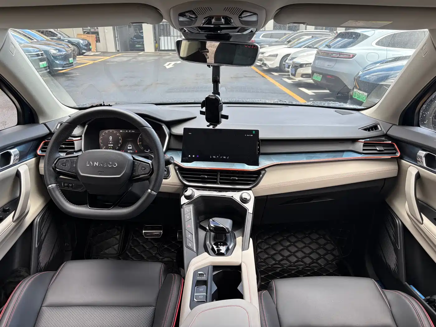 Lynk & Co Lynk & Co 06 2020 1.5T Halo 10