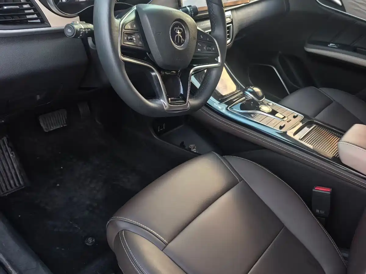 BYD Song MAX New Energy 2022 DM-i 105KM Executive Edition фото 6