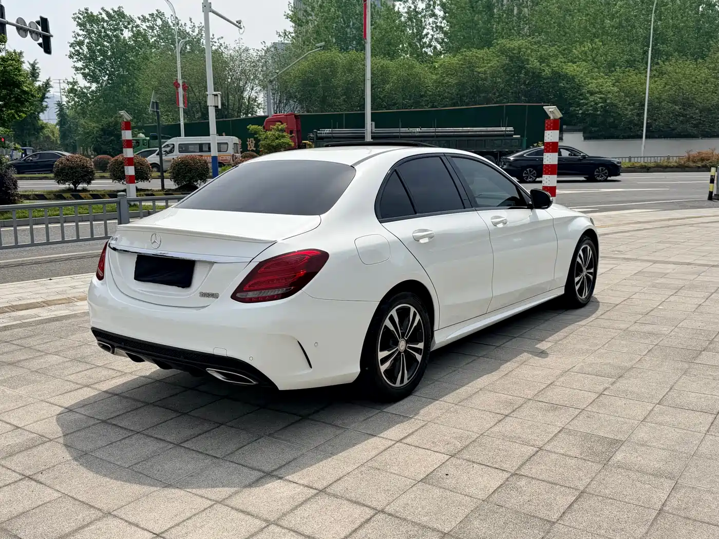 Mercedes-Benz C-Class 2017 Facelift C 200 Sport Edition фото 4