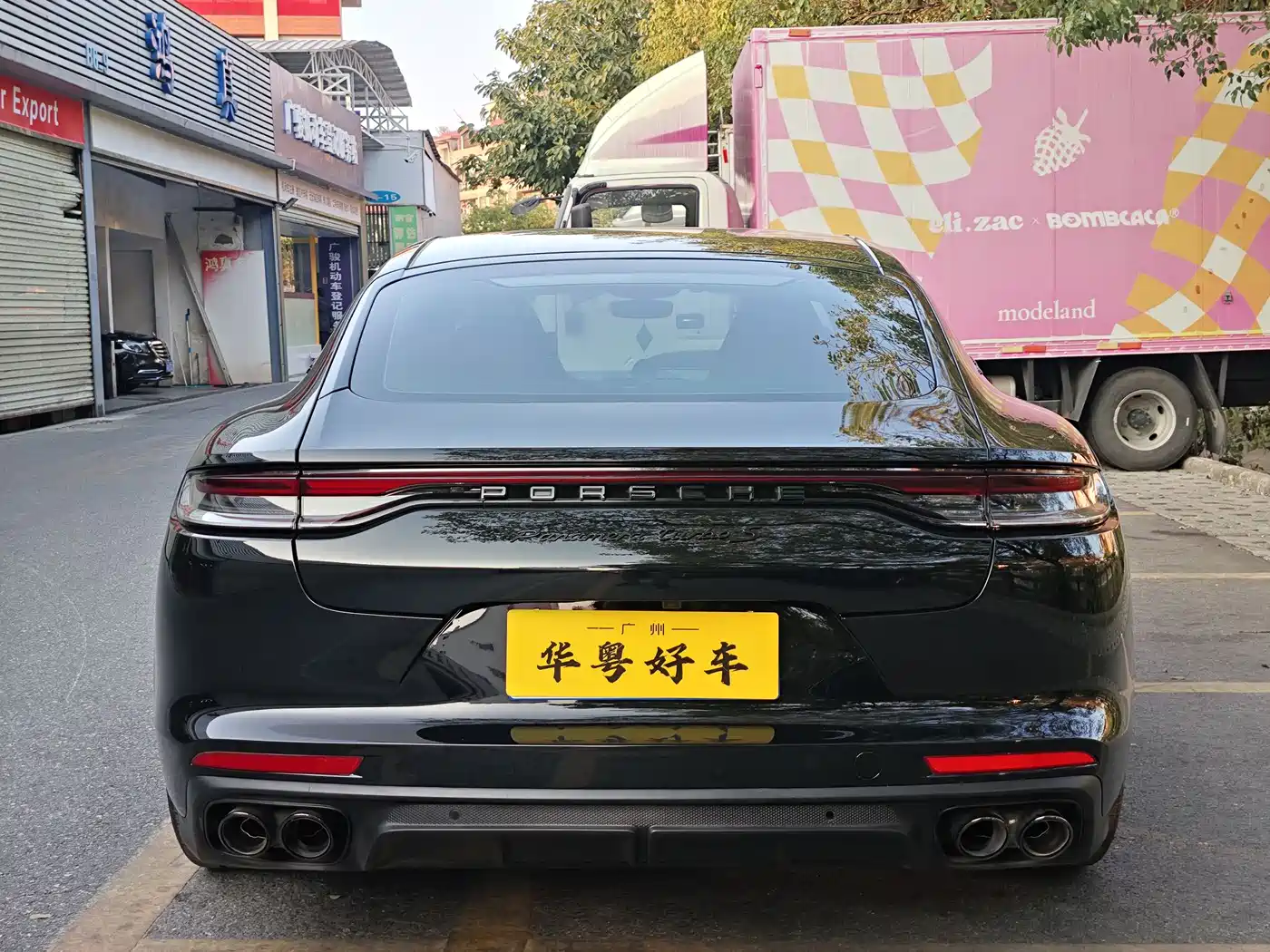PORSCHE PANAMERA