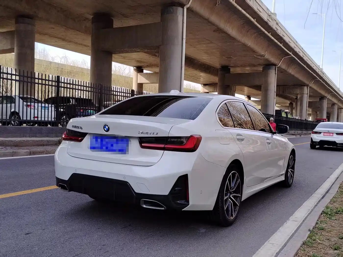 BMW 3-SERIES